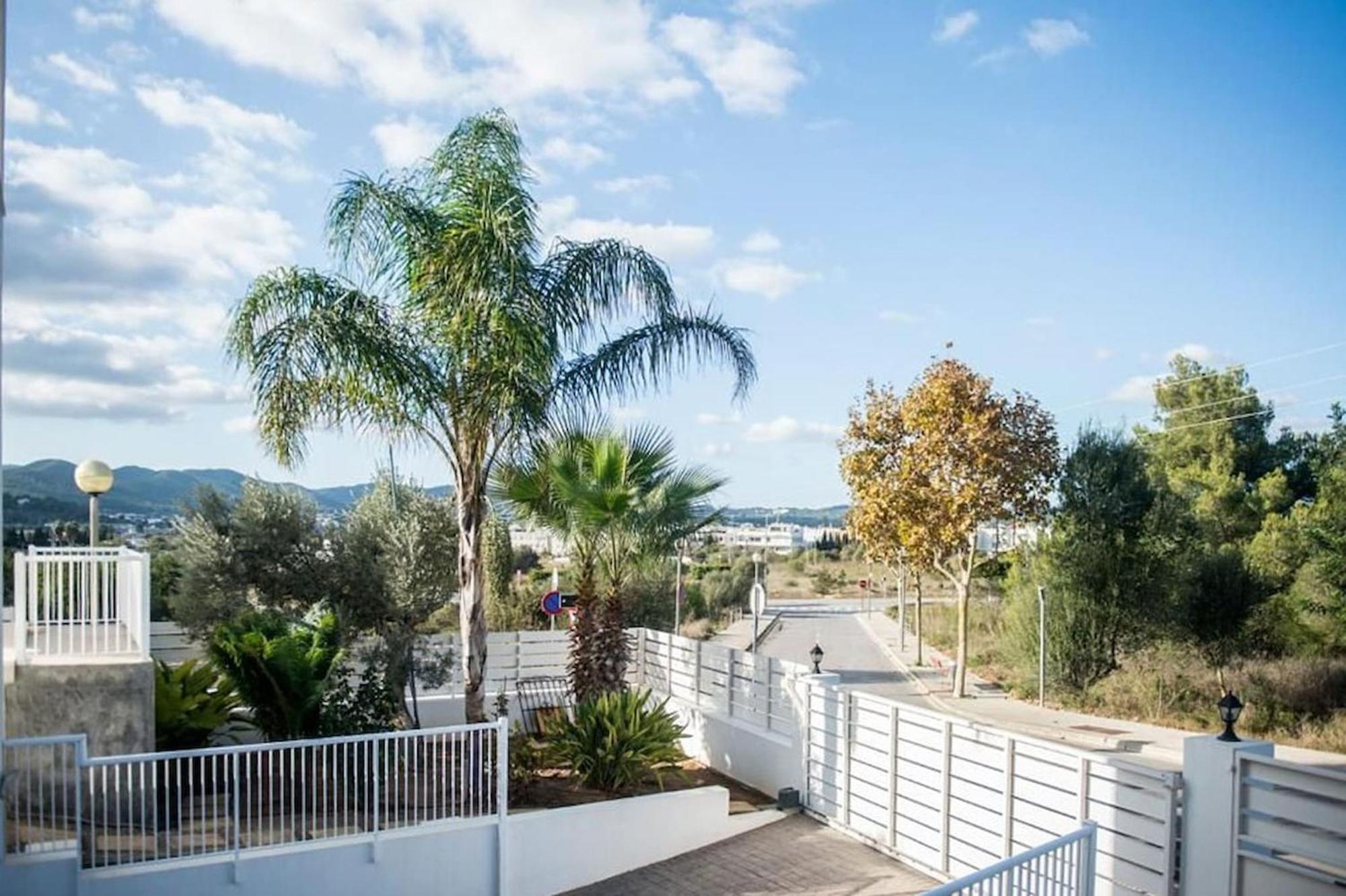 Villa Romeo 2Km From Ibiza Town And 1Km From Talamanca Beach Санта-Эулалия-дель-Рио Экстерьер фото